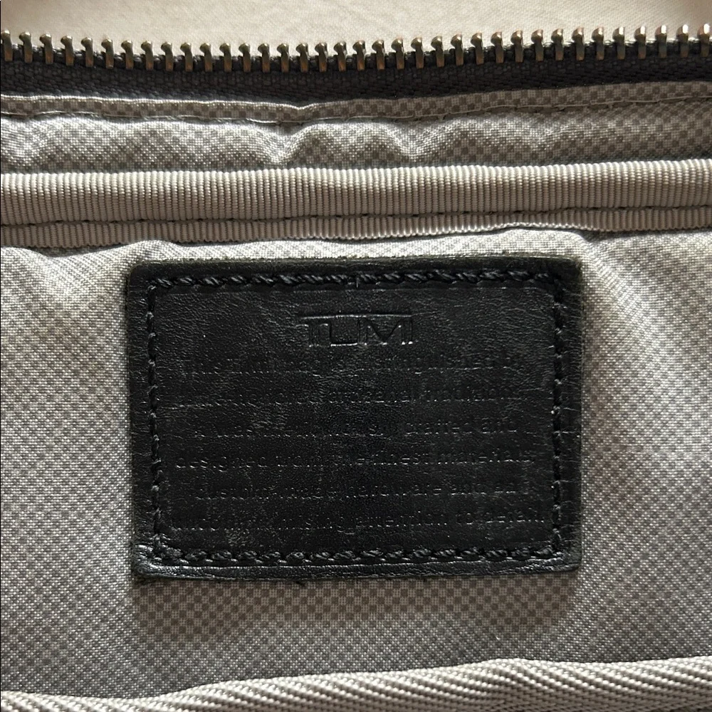 TUMI Dalston Acer Laptop Messenger Bag Gray Slim Travel Briefcase Shoulder Strap